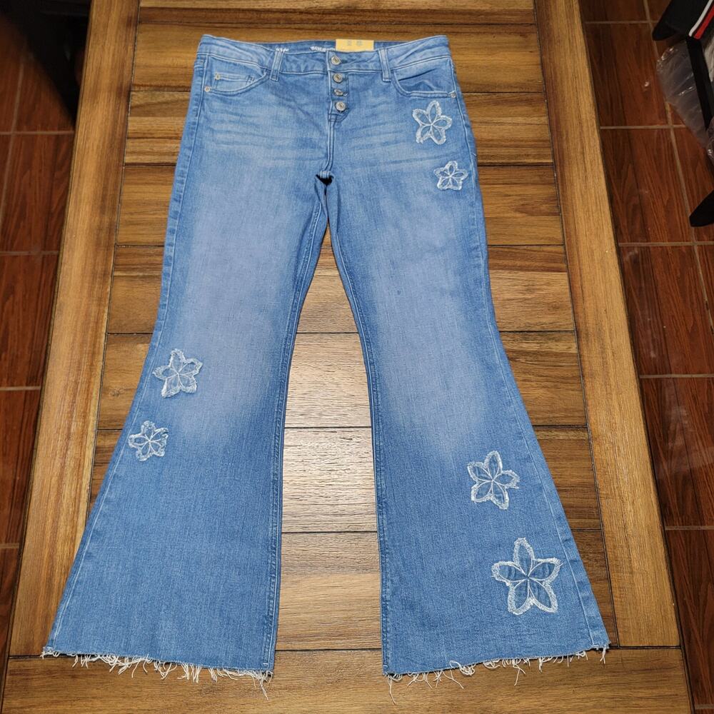 Thereabouts Mid Rise Super Flare Raw Hem Button Fly Jeans - Size 16.5 Plus NWT